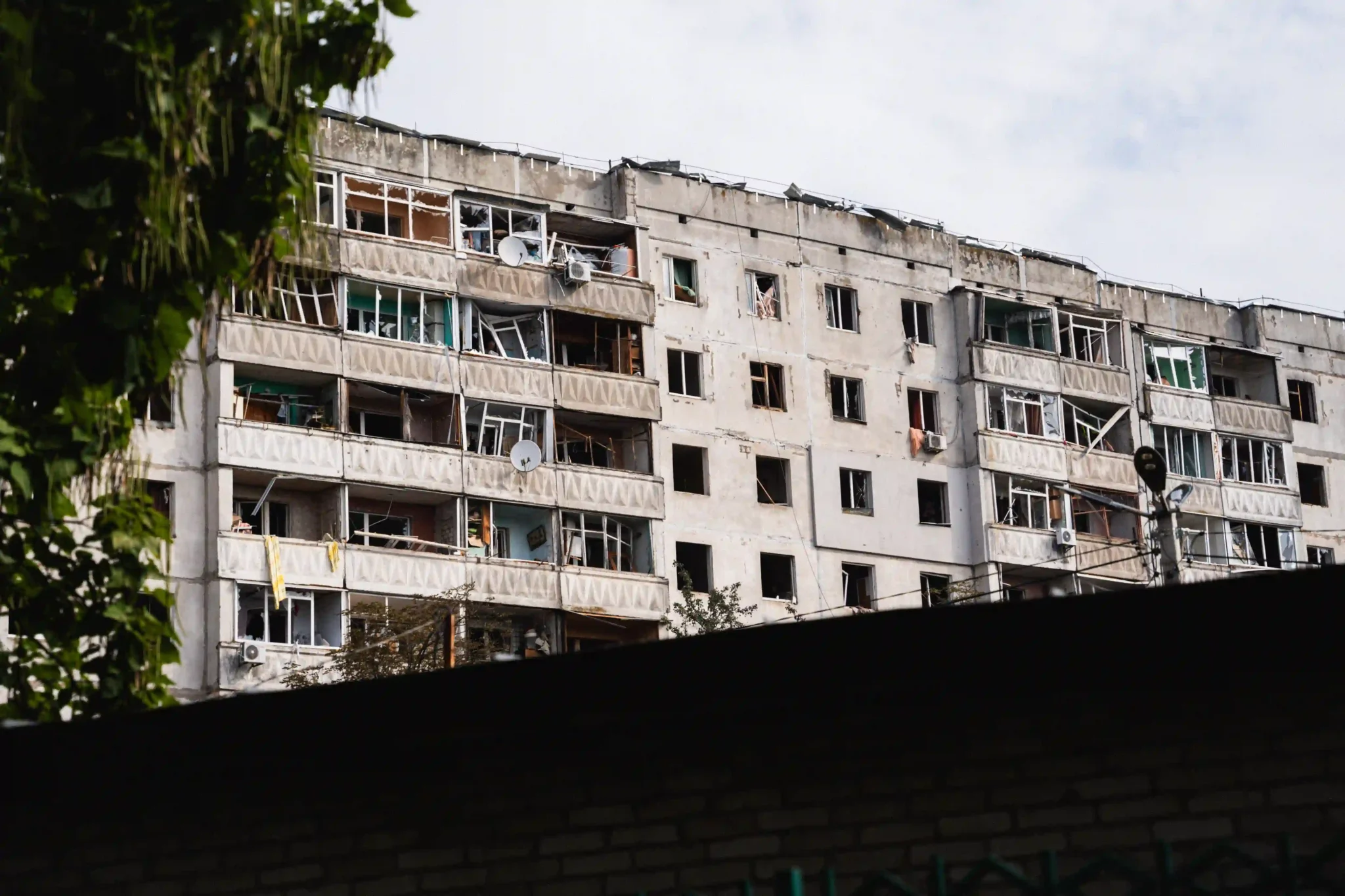 obstril zhytlovoho budynku Sumy