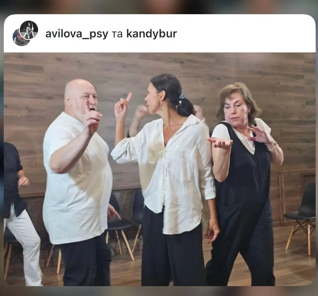 Актори плейбек-театру в Сумах