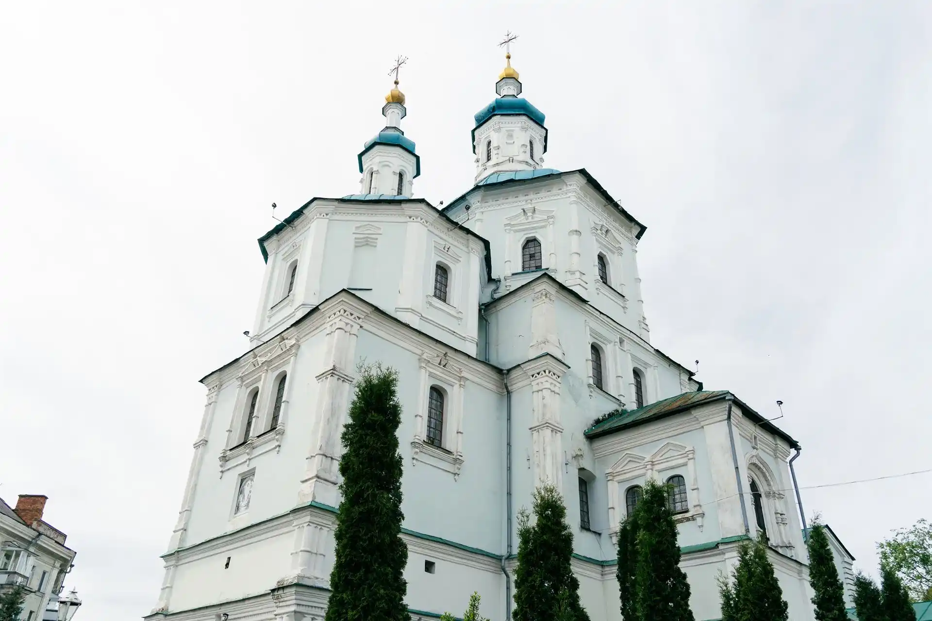 Церква в Сумах у стилі козацького бароко