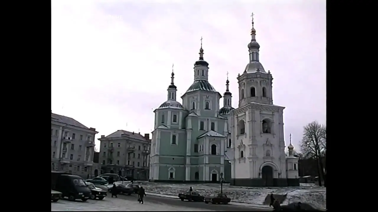 Воскресенська церква у 2002 році