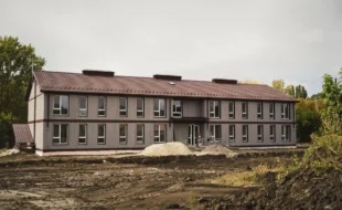 Модульне містечко як тимчасовий транзитний хаб