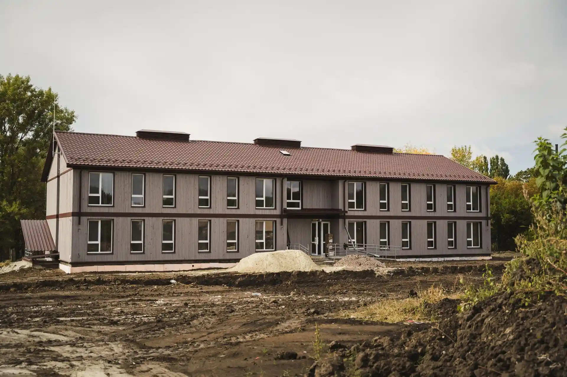 Модульне містечко як тимчасовий транзитний хаб