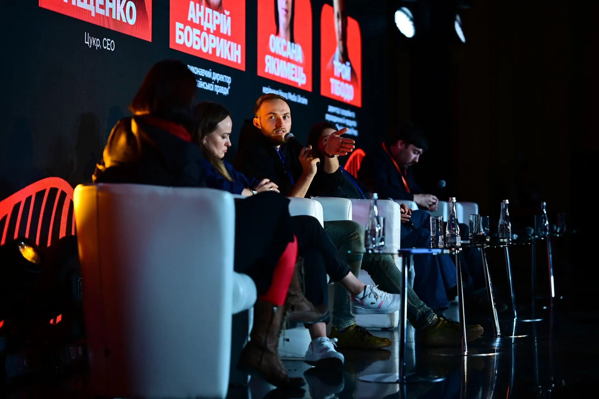 Дмитро Тіщенко на панелі Донбас медіафорумі